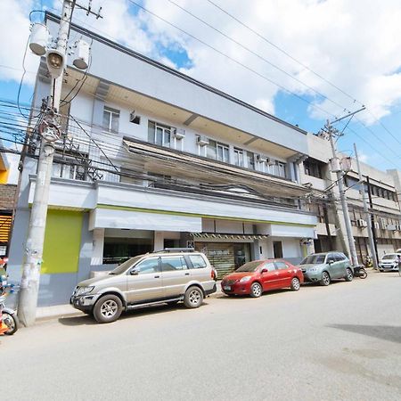 Reddoorz Plus Near San Pedro Cathedral Davao Stadt Exterior foto
